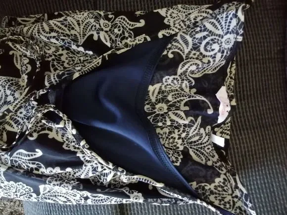 Womens Blouse Size 28 Navy And White Double Layer dress up or down - Picture 14 of 15